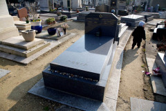 tombe classique